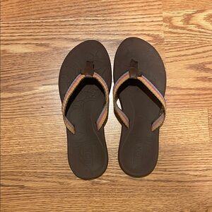 ROXY Brown Flip Flops with Multicolor Straps